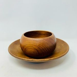 Set Of 2 Vintage Thai Mango Wood Carved Fruit Bowls